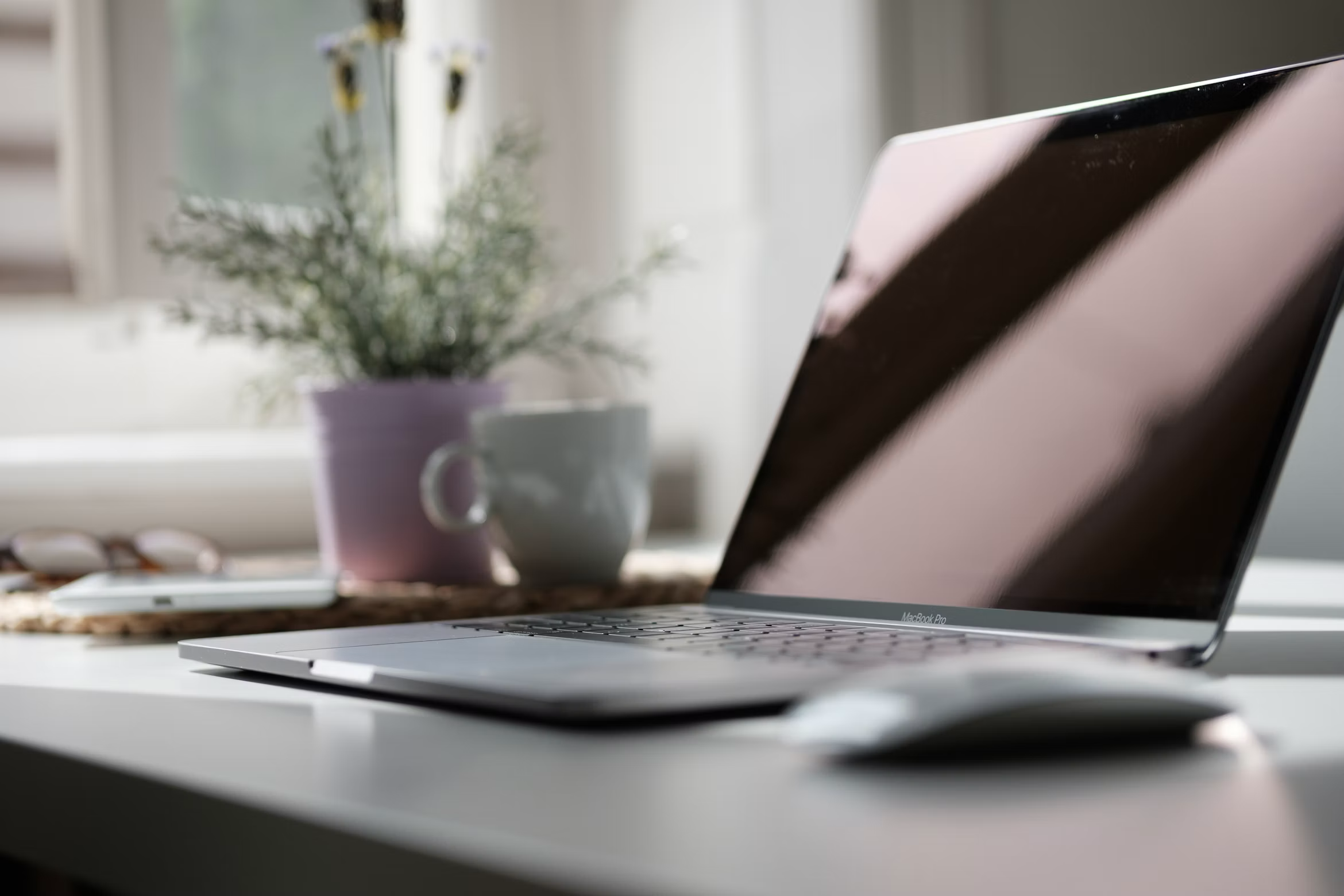 Desk Organization Ideas for a Small Home Office