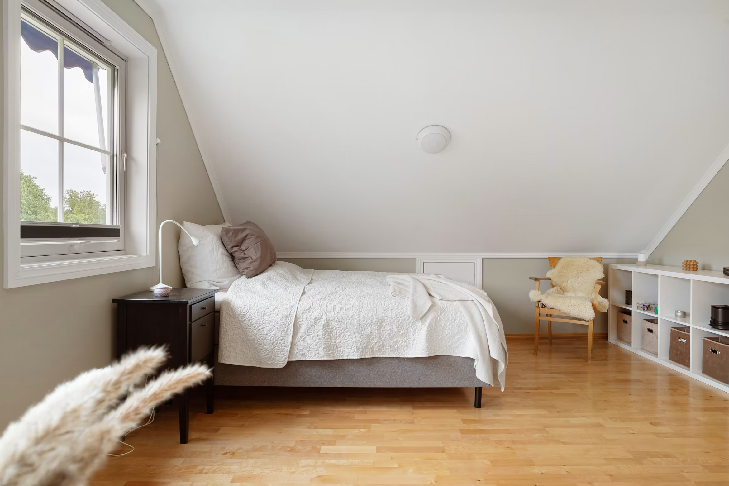 Bedroom Storage Ideas When You Have No Closet